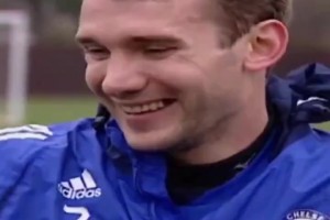 馬拉多納造訪切爾西影像，這就是球王的人格魅力！