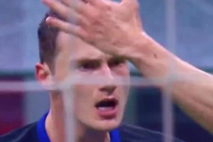 國(guó)米：防守的最高境界！這球鏟的太優(yōu)雅了！