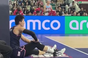 焦泊喬受傷沒人管？！新疆隊球員克里克在替補席喊人趕緊過來！