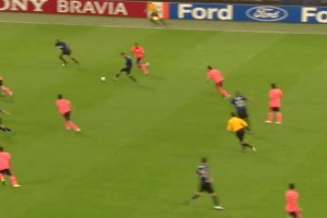 10年的歐冠半決賽，穆里尼奧的國(guó)米在圣西羅擊敗巴薩